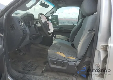 2013 Ford F250 Super Duty z USA, uszkodzony, nr VIN 1FT7W2B67DEB35785